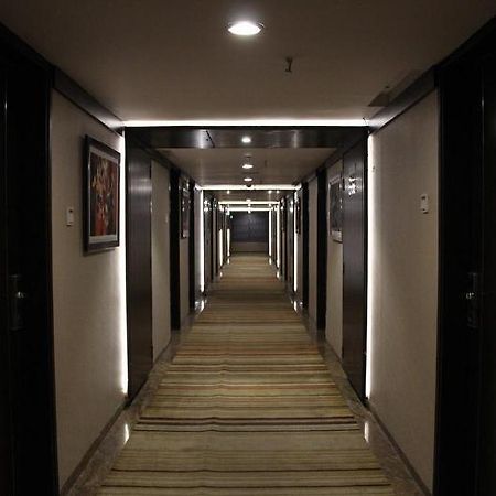 Hotel Siesta Hinjewadi ปูเน่ ภายนอก รูปภาพ